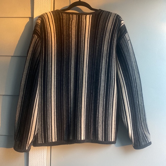 Express Tricot Gray Black White Striped Wool Cardigan - Picture 2 of 5
